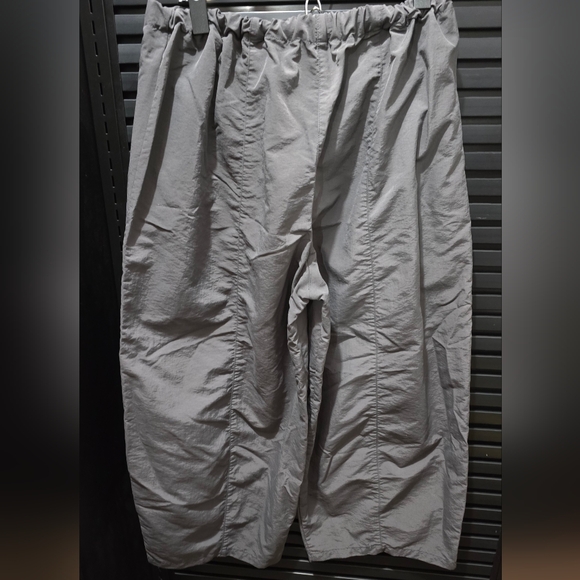 Eleven Stitch Design Pants and Vest - Picture 4 of 9